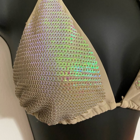 Sequin triangle style bikini top - Picture 2 of 6